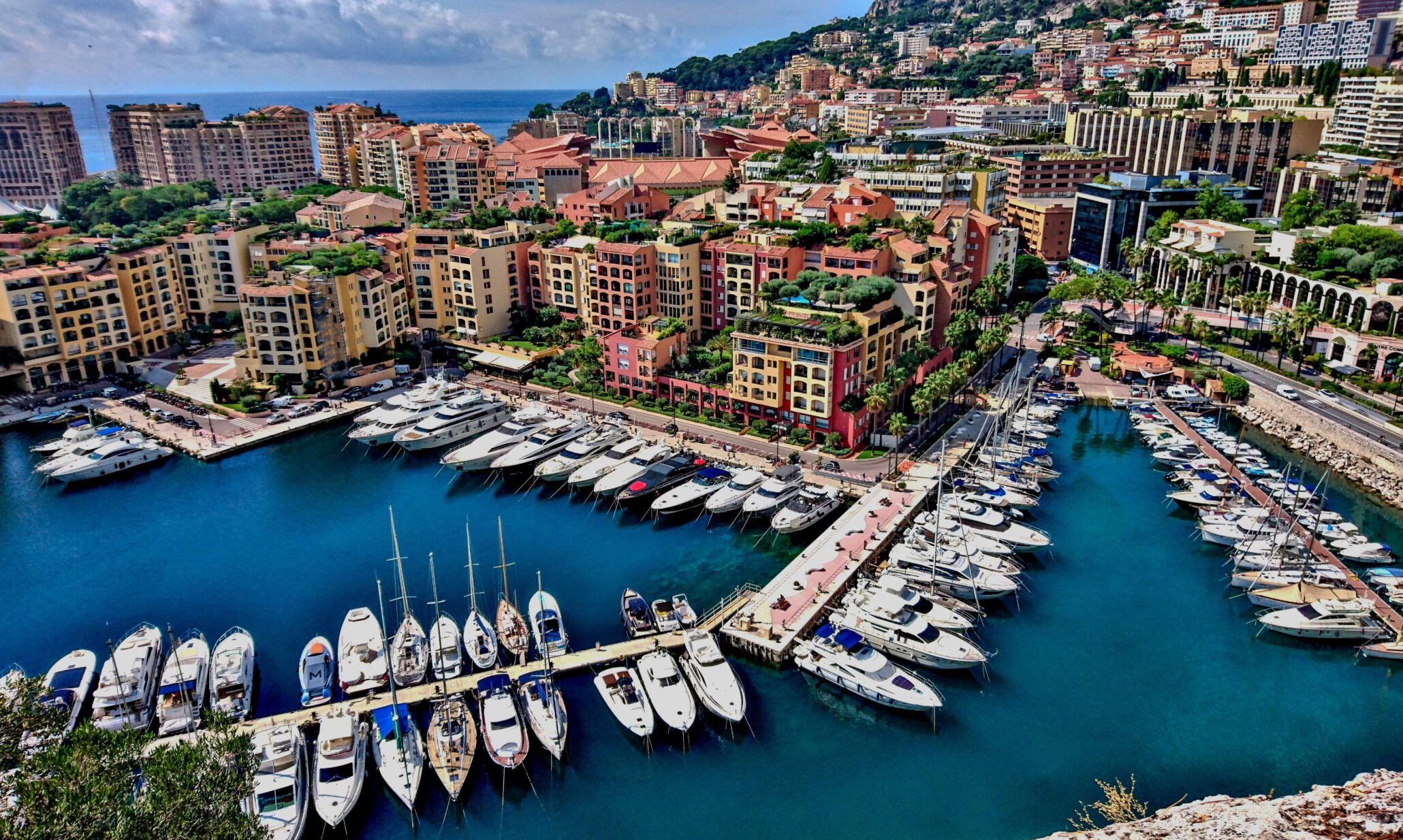 Moncao monte carlo port with buildings